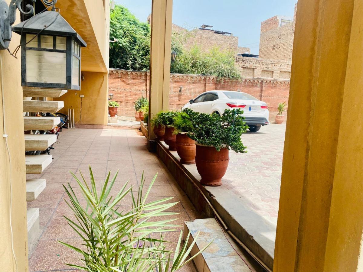 Hotel Royal One Multan Exterior photo